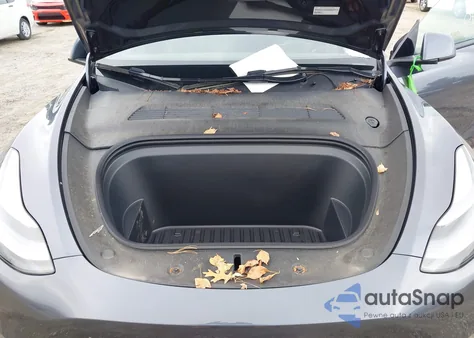 2023 Tesla Model Y Awd/Long Range Dual Motor All-Wheel Drive из США, поврежденный, VIN 7SAYGDEE0PF882120